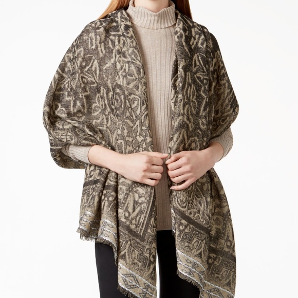 Collection XIIX Oblong Scarf - Picture 4 of 4